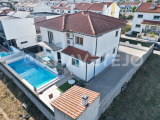 Stunning 4 Bedroom Villa with swimming pool for sale in Villa Nova De Barquinha central Portugal