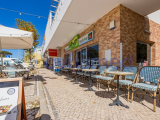 Snack Bar or Restaurant in Albufeira near the Beach