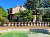 Pretty Villa In Need Of Updating, Offering 90 M2 Living Space On Charming 1311 M2 Plot With Pool And