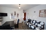 Refurbished apartment close to schools, services and amenities in Tomar.