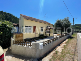 Traditional 3 bedroom villa, land and well, basement with possibility of renovation