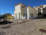 Algarve, Albufeira, Estradas das Ferreiras, Shop for commerce or restaurants and drinks, central are