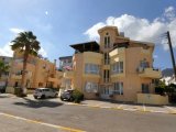 SPACIOUS 3 BED 2 BATH  APARTMENT WITH COMMUNAL POOL - CENTRAL KYRENIA