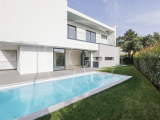 Contemporary new 5 bedroom + 3 villa in Cascais