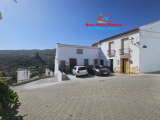 town house For Sale in Tahal Almeria Spain