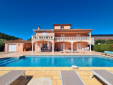 Beautiful Villa With 248 M2 Of Living Space Offering 7 Bedrooms On A 2165 M2 Plot With Pool And View