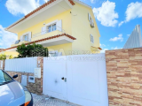 villa For Sale in Sesimbra, Setúbal, Portugal