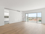 4-bedroom apartment - Lombos Sul, Carcavelos.