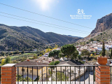 town house For Sale in Cobdar Almeria Spain