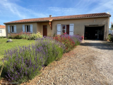 Bungalow For Sale in Ruffec, Charente, France