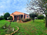 Pleasant Traditional Single Storey Villa With 4 Bedrooms On A 1512 M2 Land With Terraces And Pool.