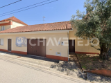 Traditional single-story terraced house near Tomar