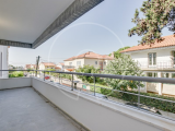 New 3 bedroom apartment in Carcavelos