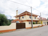 Semi-detached 4-bedroom villa near Tomar