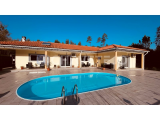 Charming 3 bed bungalow, swimming pool, pool bar land and privacy