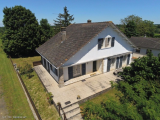 Bungalow For Sale in Sauze-Vaussais, Charente, France