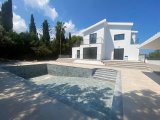 FULLY RENNOVATED 5 BED, 3 BATH VILLA WITH SWIMMING POOL – ÇATALKOY