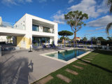 4 bedroom villa with swimming pool close to Vilamoura and Quinta do Lago.