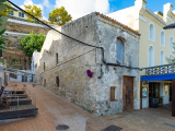 Building to rebuilt as premises or apartments, Mahón Harbour