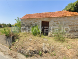 Set of two plots where there is a rural construction and a well for sale near Chãos, Ferreira do Zez