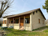 Bungalow For Sale in Chef-Boutonne, Deux Sevres, France