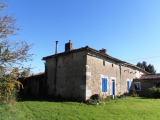 Cottage For Sale in Sauze-Vaussais, Deux Sevres, France